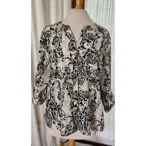 Notations floral, paisley button up blouse  JP